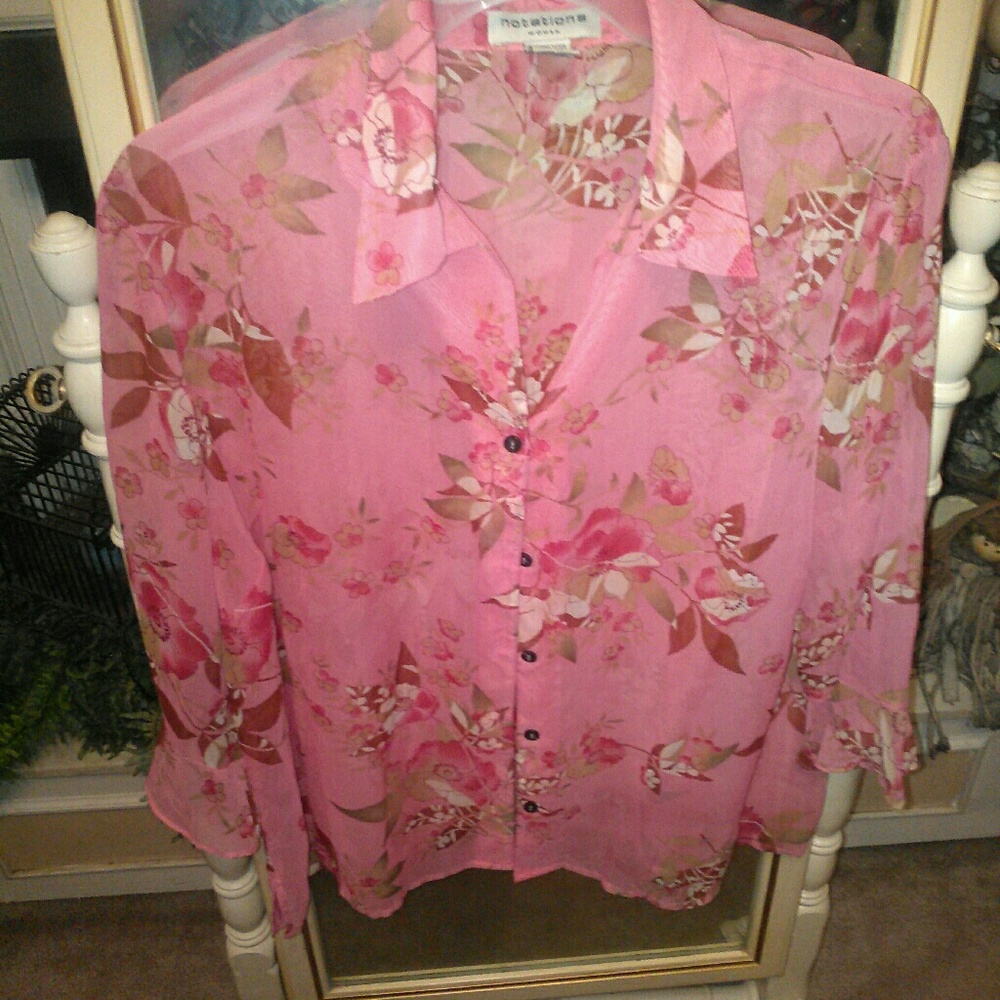 Notations sz 2X beautiful pink floral bouse